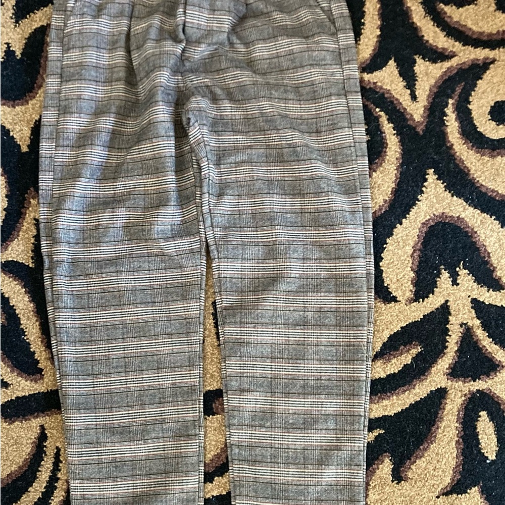 Zara Gray Chinos Versatile and Stylish